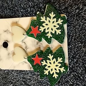 Acrylic Tree Christmas Earrings 1 1/2 x 2 inches Green Glitter & White